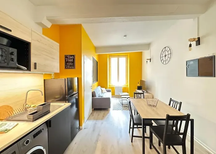 T2 Centre 3 Personnes Hippolyte * Риом