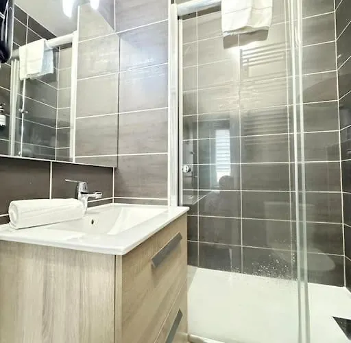 T2 Centre 3 Personnes Hippolyte Апартаменты