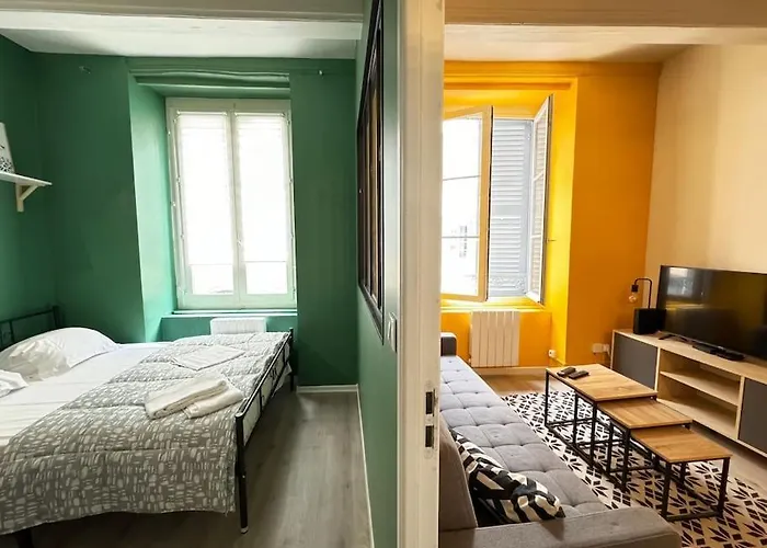 T2 Centre 3 Personnes Hippolyte Апартаменты *